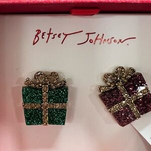 BETSEY JOHNSON Christmas Holiday Presents Gifts Mismatched Stud Earrings NEW NWT